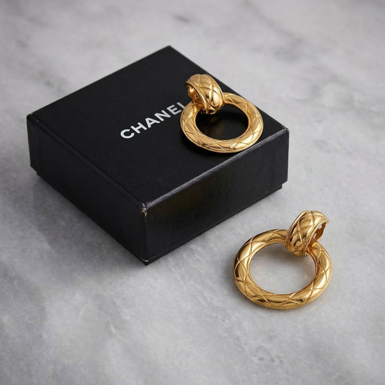Подборка винтажных украшений Chanel