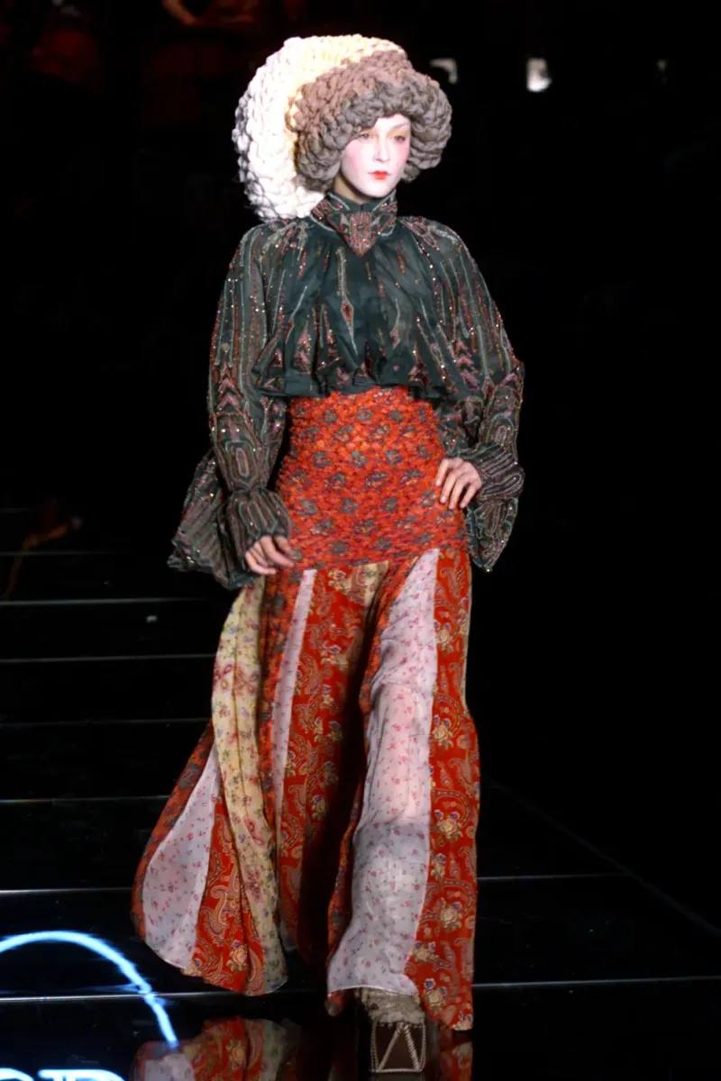 Русская коллекция Dior Haute Couture 2002 года