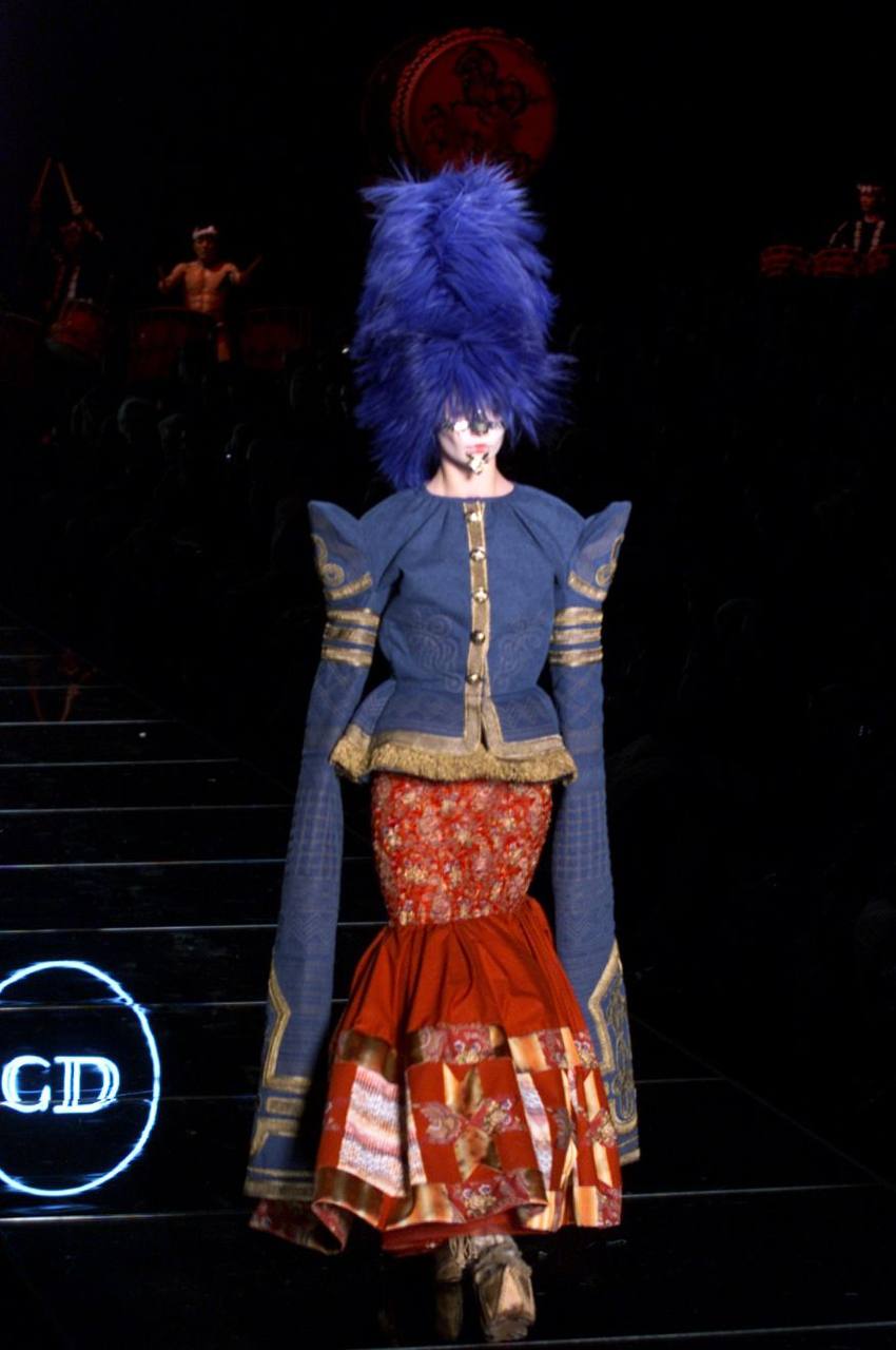 Русская коллекция Dior Haute Couture 2002 года