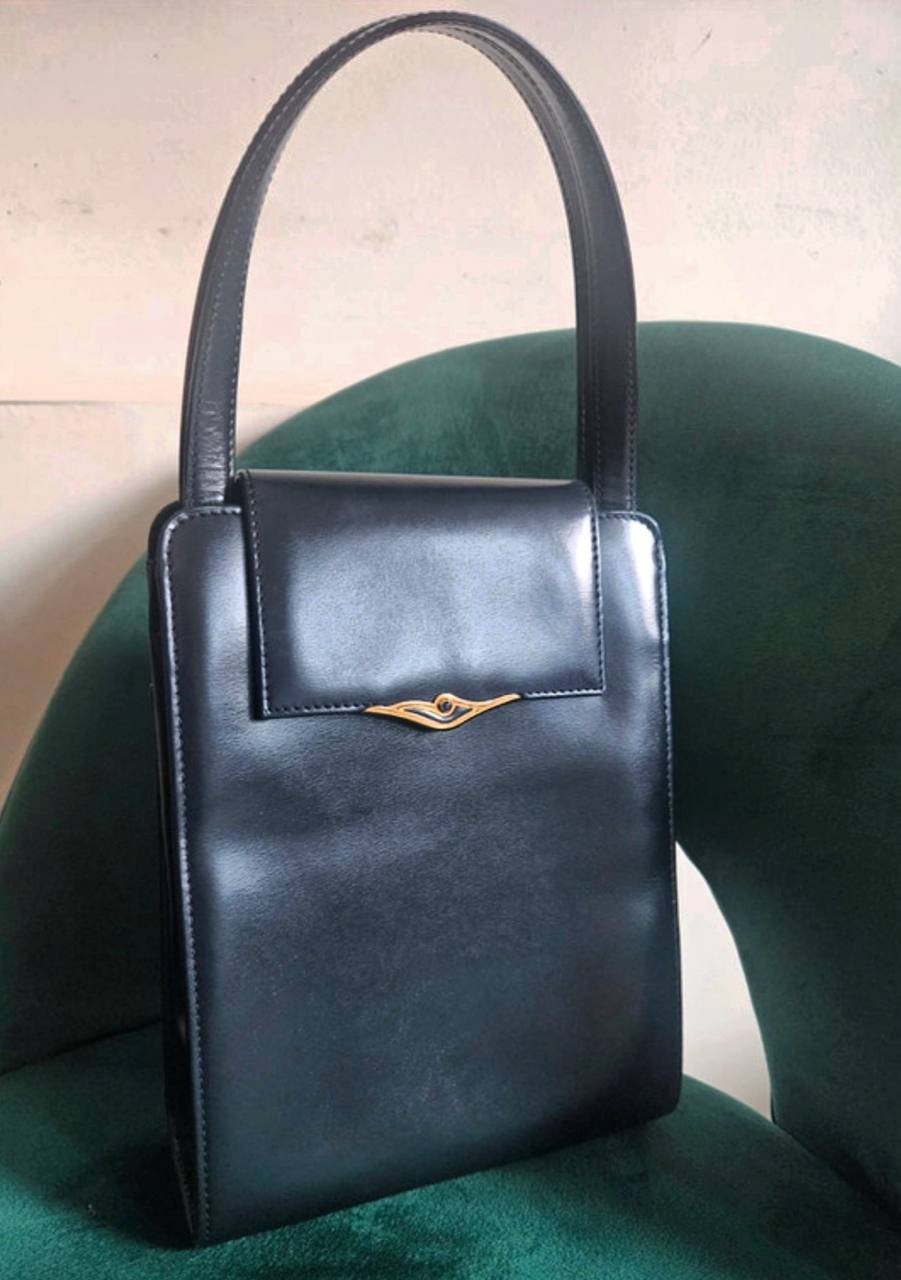 Сумки из коллекции Sapphire line