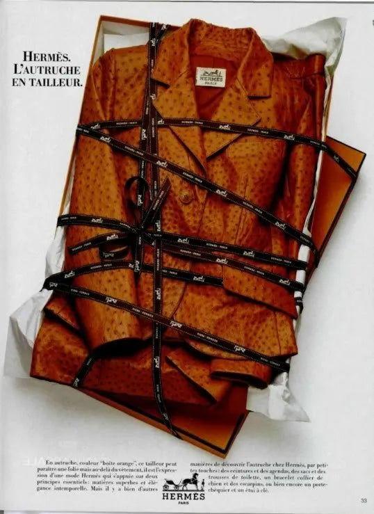 Костюм Hermès из страусовой кожи