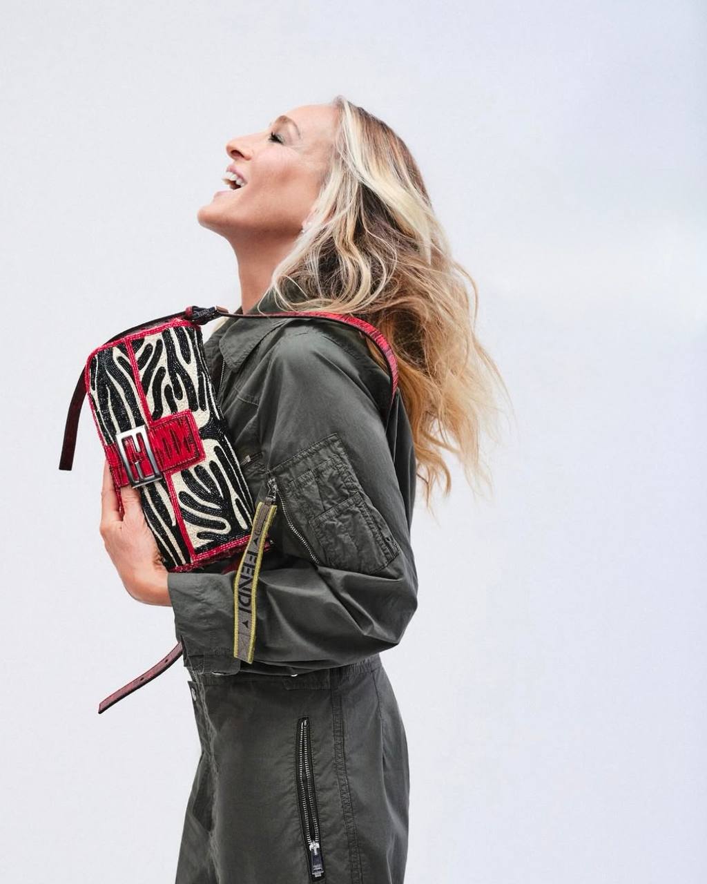 Кого ещё позвать для рекламы новой коллекции «бегетов» Fendi
