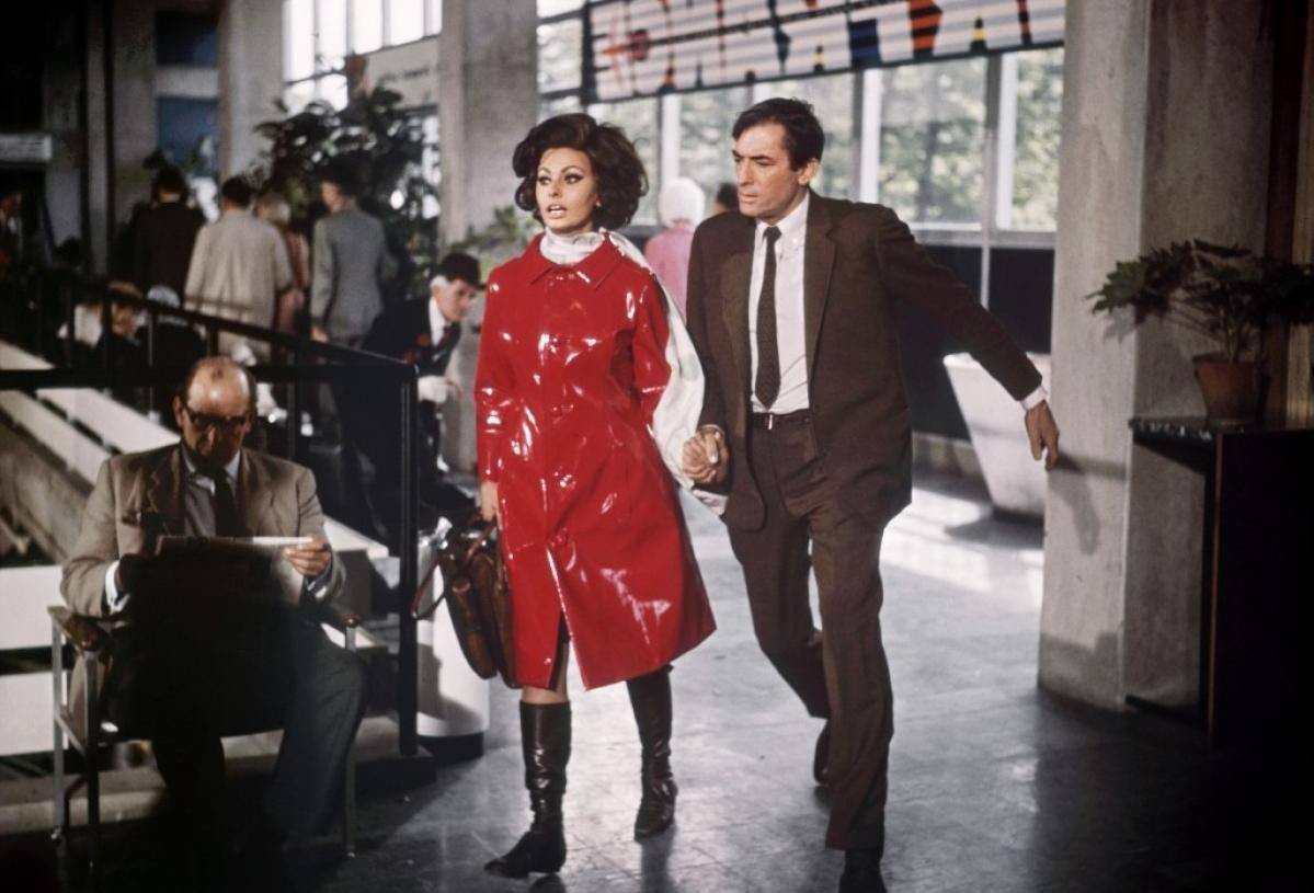 Костюмы Dior и Yves Saint Laurent в фильме «Арабеска»
