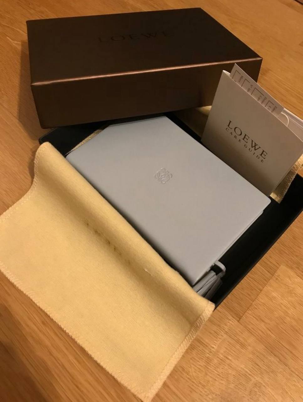 Кожаный блокнот Loewe