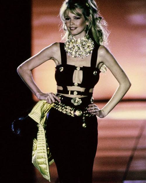 Сегодня случайно увидела в магазине (ex) bags ту самую сумку Versace