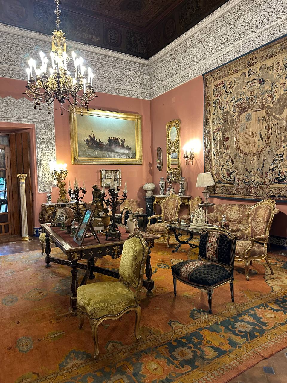Герцогиня в Casa de las Dueñas