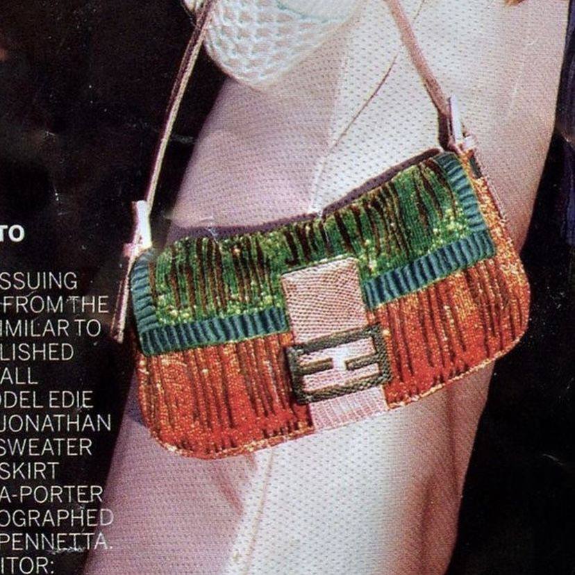Винтажный Fendi Baguette в пайетках и стразах